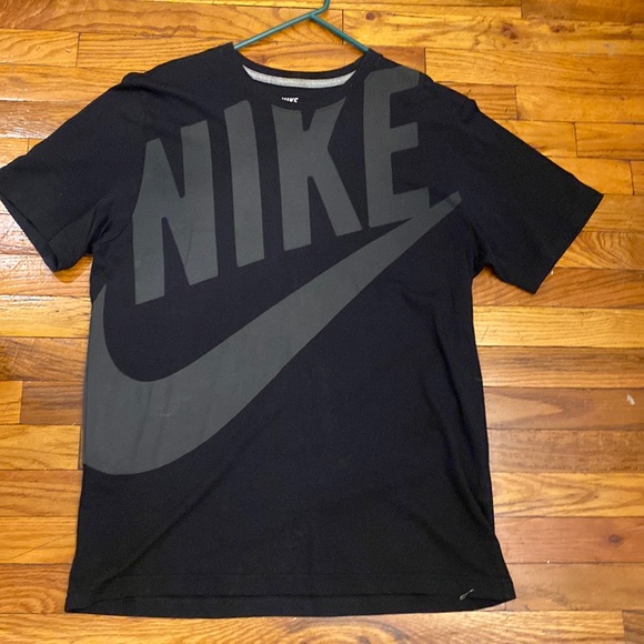 Large logo - Picture 1 of 4